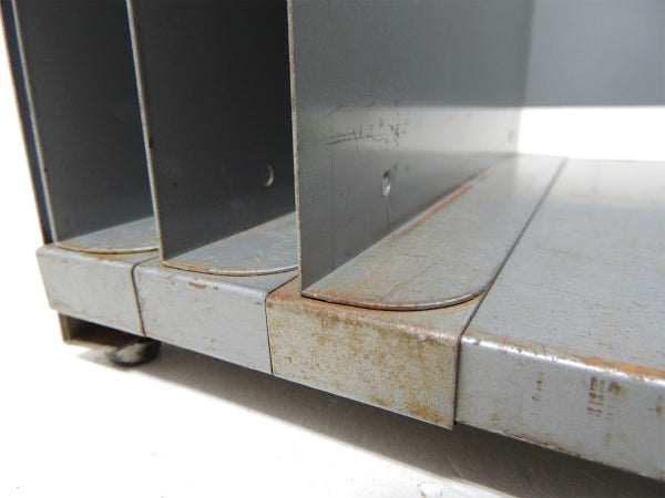 【LIT-NING】仕切り可動式・グレー色・メタル製・ヴィンテージ・書類スタンド/ブックスタンド