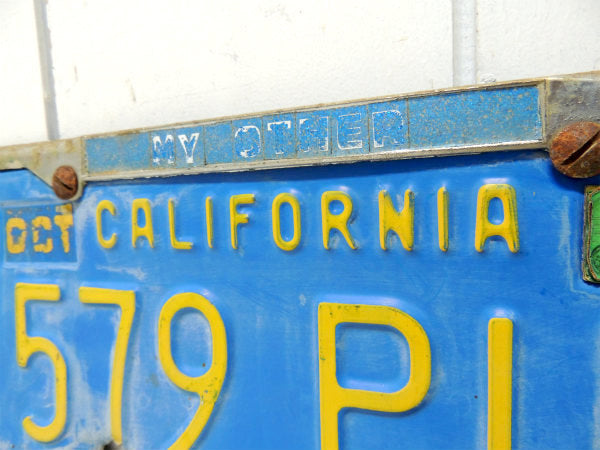 【カリフォルニア・579 PUI】ヴィンテージ・ブルー&イエロー・ナンバープレート・フレーム付き