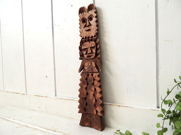 インディアン・女性と動物の木彫り・ヴィンテージ・ドール/人形/ネイティブ