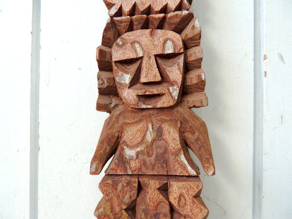 インディアン・女性と動物の木彫り・ヴィンテージ・ドール/人形/ネイティブ