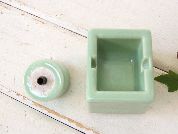 【SENGBUSCH】ミントグリーン色・陶器製・小さなアンティーク・スタンプモイスチャー/切手ぬらし