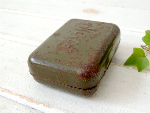【Soap】第二次世界大戦・WWII・カーキ色・ティン製・ヴィンテージ・ソープケース/石鹸箱 USA