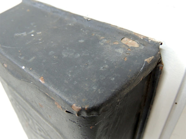 【MAIL】ノスタルジックな黒色のティン製・アンティーク・メールボックス/郵便受け/ポスト