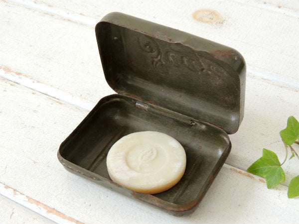 【Soap】第二次世界大戦・WWII・カーキ色・ティン製・ヴィンテージ・ソープケース/石鹸箱 USA
