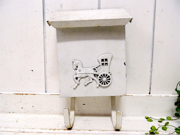 USA!馬車モチーフ・新聞受け付き・白色・ヴィンテージ・メールボックス/郵便受け/ポスト