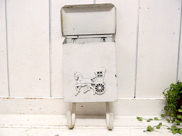USA!馬車モチーフ・新聞受け付き・白色・ヴィンテージ・メールボックス/郵便受け/ポスト