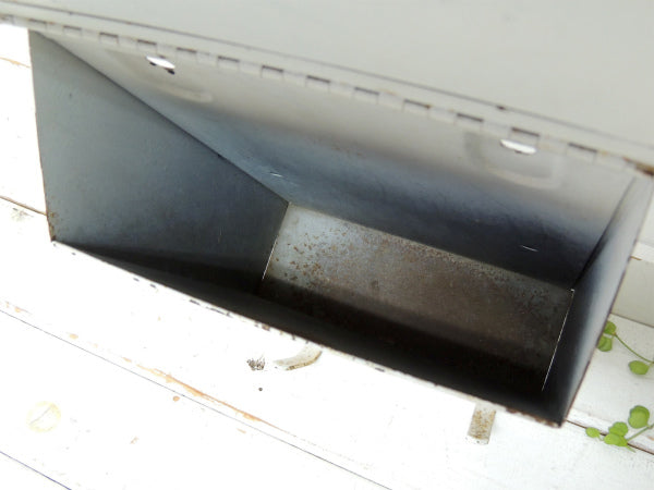 USA!馬車モチーフ・新聞受け付き・白色・ヴィンテージ・メールボックス/郵便受け/ポスト