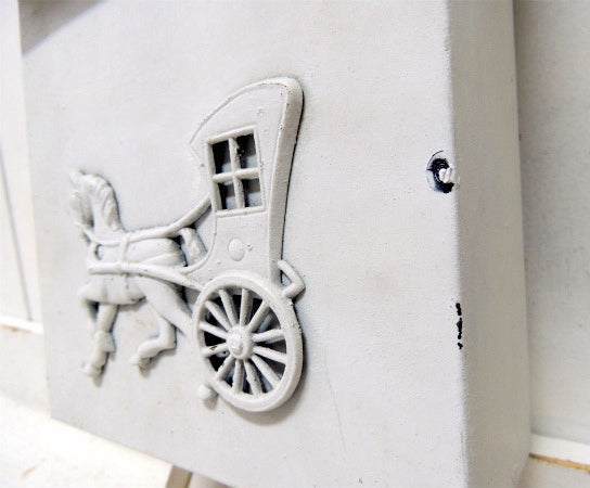 USA!馬車モチーフ・新聞受け付き・白色・ヴィンテージ・メールボックス/郵便受け/ポスト