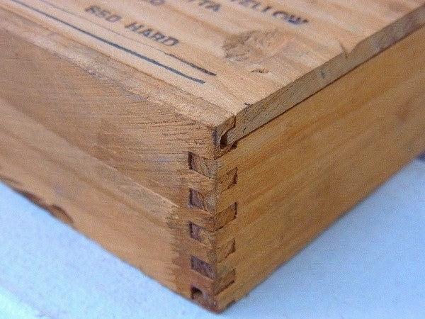 【EBERHARD FABER】クレヨンの小さなアンティーク・ウッドボックス/木箱 USA