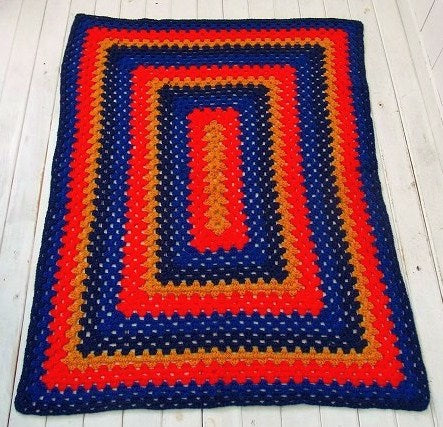 ハンドメイドのニットブランケット/ひざ掛け USA