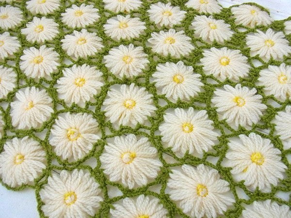 お花の立体モチーフ編み・ハンドメイド・アンティーク・ニットブランケット USA