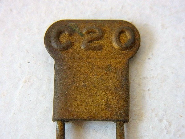 1952年・ナンバー入り・真鍮製・アンティーク・ランドリーピン7本&ホルダーセット　USA