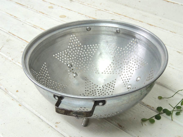 【星モチーフ】アルミ製・ハンドル&脚付き・ヴィンテージ・コランダー・水切りボウル・キッチン用品