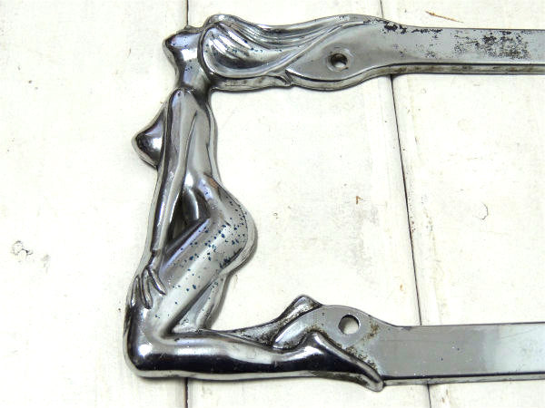 【MADE IN USA】美女ヌード・モチーフ・アメ車・ナンバーフレーム・オートパーツ・アクセサリー