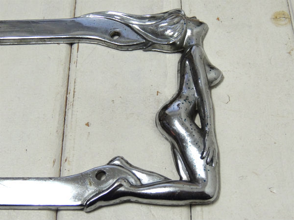 【MADE IN USA】美女ヌード・モチーフ・アメ車・ナンバーフレーム・オートパーツ・アクセサリー