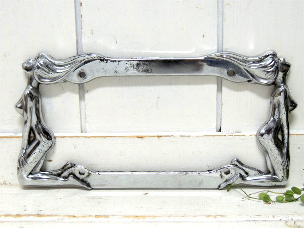 【MADE IN USA】美女ヌード・モチーフ・アメ車・ナンバーフレーム・オートパーツ・アクセサリー