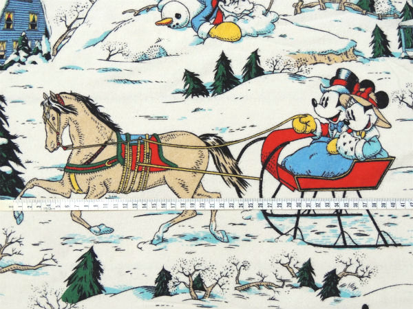 【ミッキー&フレンズ】クリスマス&馬そり柄・ポルトガル製・ヴィンテージ・USEDフラットシーツ