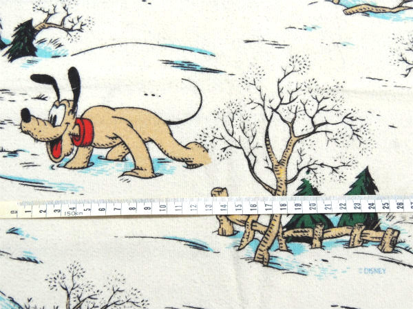 【ミッキー&フレンズ】クリスマス&馬そり柄・ポルトガル製・ヴィンテージ・USEDフラットシーツ