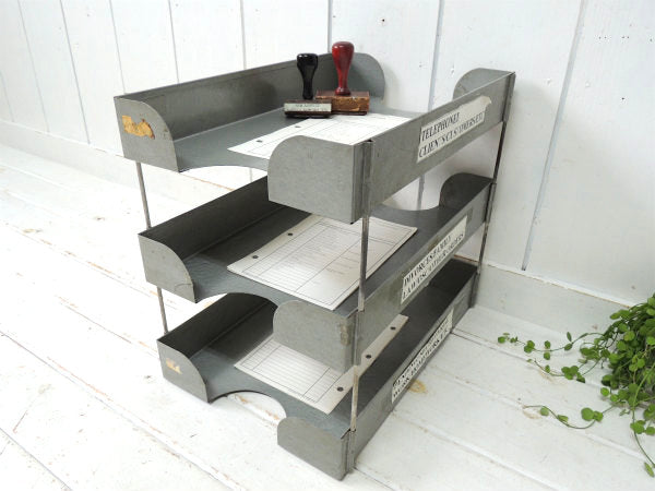 【LIT-NING】3段式・グレー色・メタル製・ヴィンテージ・デスクトレイ/書類ラック USA