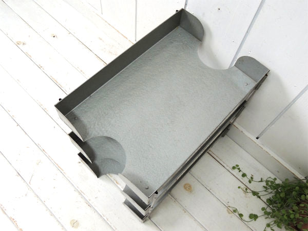 【LIT-NING】3段式・グレー色・メタル製・ヴィンテージ・デスクトレイ/書類ラック USA