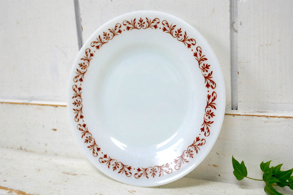 【アンカーホッキング】カッパーフィリグリー・ミルクガラス製・ヴィンテージ・ブレッドプレート・皿・食器