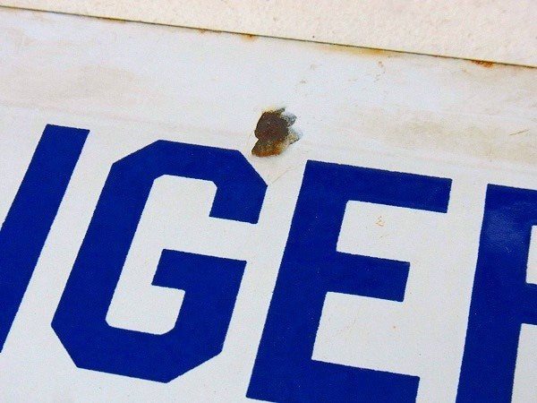 【DANGER】ホーロー製・ヴィンテージ・両面サインプレート/看板 USA