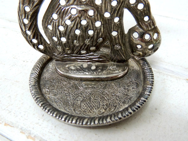 可愛いネコのピアスホルダー・宝石置き・アンティーク&ヴィンテージ