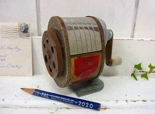 【APSCO】DELUXE GIANT・アンティーク・ペンシルシャープナー/鉛筆削り　USA