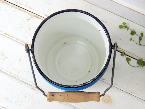 【ポーランド製】青色・木製ハンドル付き・アンティーク・ミルク缶/ミルクポット/POLAND