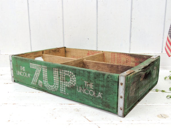 【7up】セブンアップ・ドリンク・緑色・仕切り付き・ヴィンテージ・木箱/ウッドボックス USA