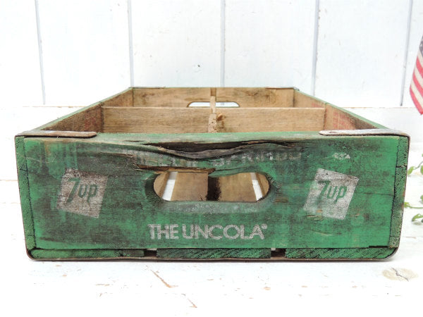 【7up】セブンアップ・ドリンク・緑色・仕切り付き・ヴィンテージ・木箱/ウッドボックス USA