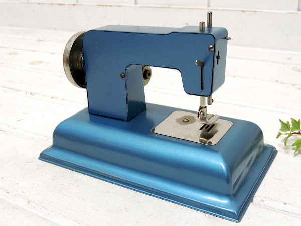 【KAYANEE】ドイツ製・箱付き・青色のアンティーク・子供用ミシン/トイミシン