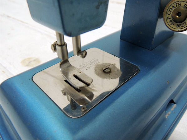 【KAYANEE】ドイツ製・箱付き・青色のアンティーク・子供用ミシン/トイミシン