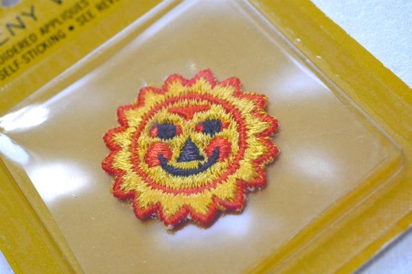 USA ホールマーク・1970 お日様・太陽・スマイル・ヴィンテージ・ワッペン・刺繍・デッドストック