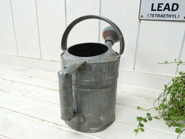 【ナンバー4】シャビーなアンティーク・ジョウロ・ウォータリングカン・じょうろ・ガーデニング