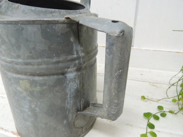 【ナンバー4】シャビーなアンティーク・ジョウロ・ウォータリングカン・じょうろ・ガーデニング