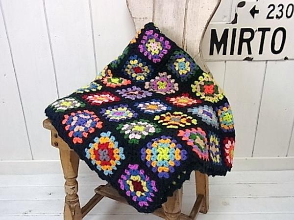 ハンドメイド　モチーフ編み・アンティーク・ニット・ブランケット USA
