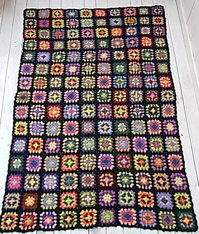 ハンドメイド　モチーフ編み・アンティーク・ニット・ブランケット USA