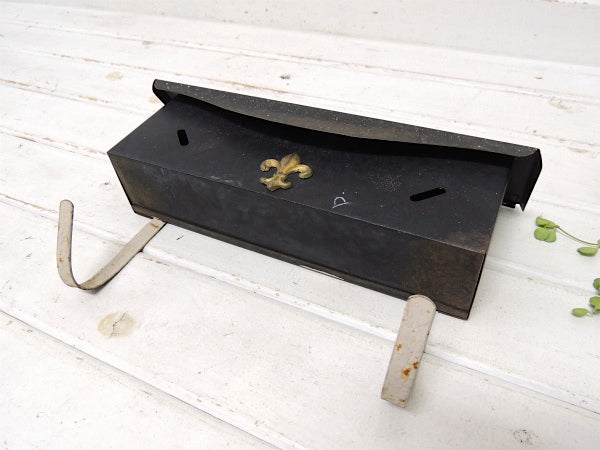 USA!ユリの紋章モチーフ&新聞受け付き・横型・ヴィンテージ・メールボックス/郵便受け/ポスト