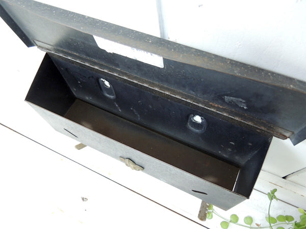 USA!ユリの紋章モチーフ&新聞受け付き・横型・ヴィンテージ・メールボックス/郵便受け/ポスト