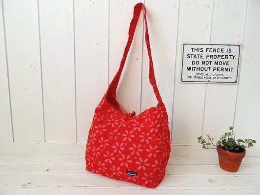 【Patagonia】パタゴニア・CARRY YA'LL・赤色・ショルダーバッグ&ステッカー1枚