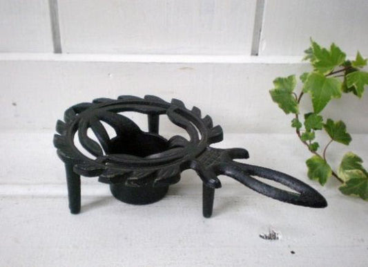 キャストアイアン製　アンティーク・ケトルウォーマー