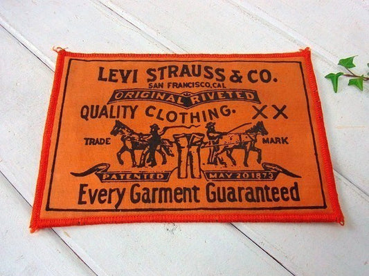 【LEVI'S】now! designs・リーバイス・デニム製・ヴィンテージ・特大パッチ USA