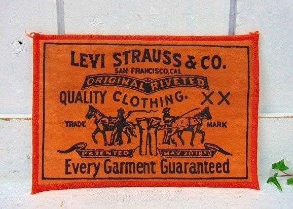 【LEVI'S】now! designs・リーバイス・デニム製・ヴィンテージ・特大パッチ USA