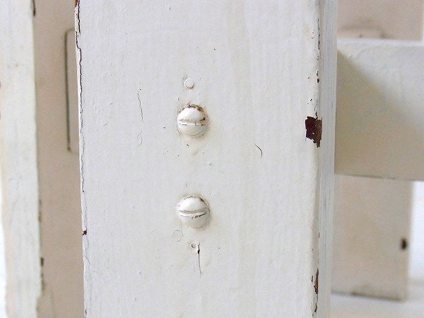 白色のシャビーなアンティーク・木製スツール/チェア USA