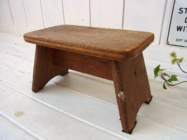 シャビーな木製のアンティーク・OLDスツール/踏み台/USA