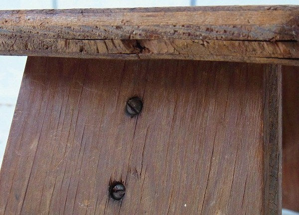 シャビーな木製のアンティーク・OLDスツール/踏み台/USA