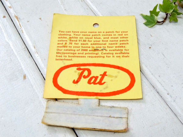 花束を持つ女の子今日は嫌なことがあったから、優しくしてね1970s〜ビンテージ 刺繍 ワッペン