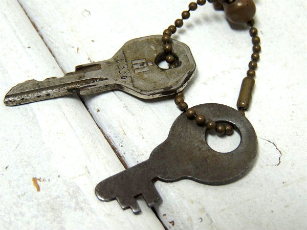 弾丸・薬莢 ピストル・ビンテージ・古鍵2本・キーホルダー・ボールチェーン・USA・アドバタイジング