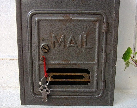 【CORBIN】鍵付き・ティン製・アンティーク・メールボックス/郵便受け/ポスト USA